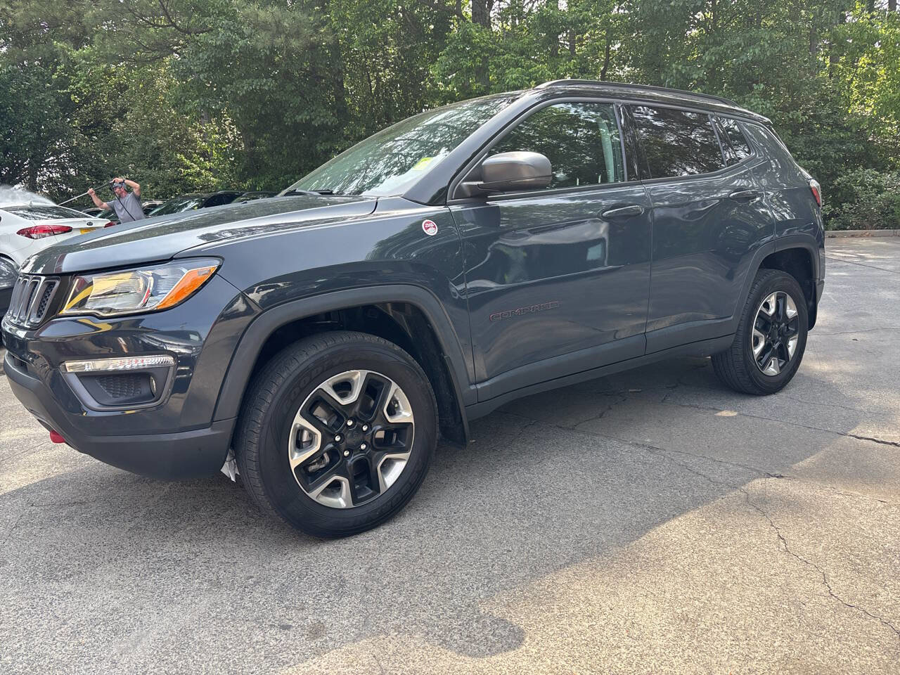 Used 2017 Jeep Compass Trailhawk w/ Leather Interior Group AWD/4WD image 2