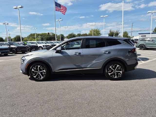 Used 2025 Kia Sportage EX FWD image 6