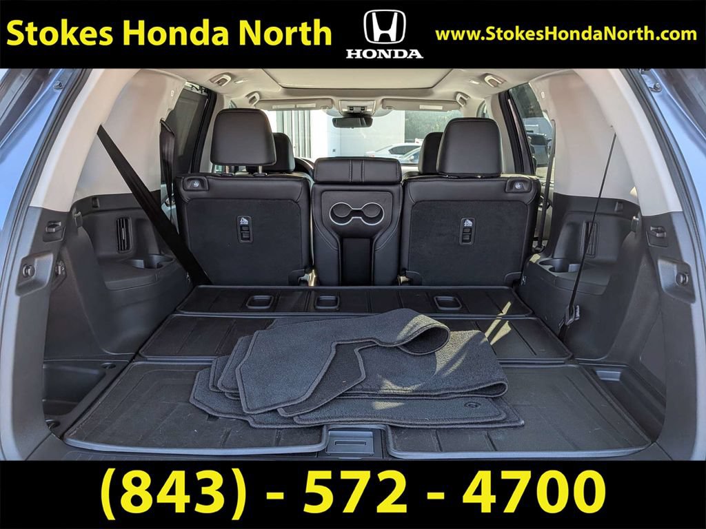 Used 2025 Honda Pilot Elite image 13