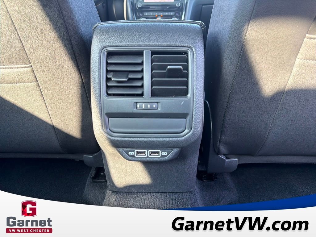 Used 2021 Volkswagen Passat 2.0T R-Line image 39
