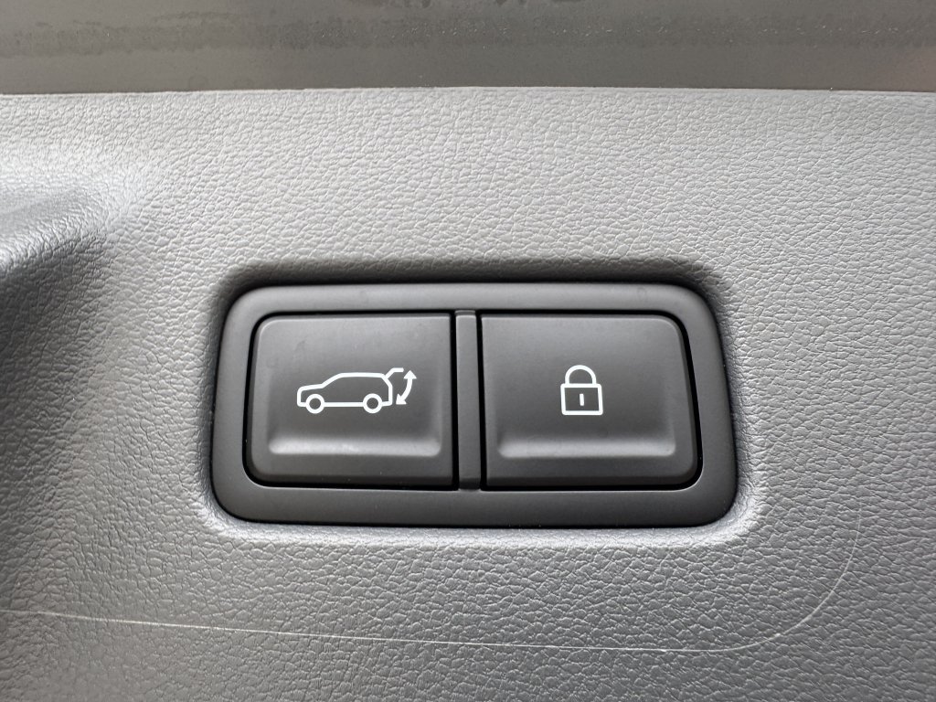 Used 2024 Hyundai Santa Fe Calligraphy FWD image 40