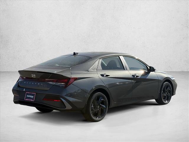 New 2026 Hyundai Elantra Sport image 2