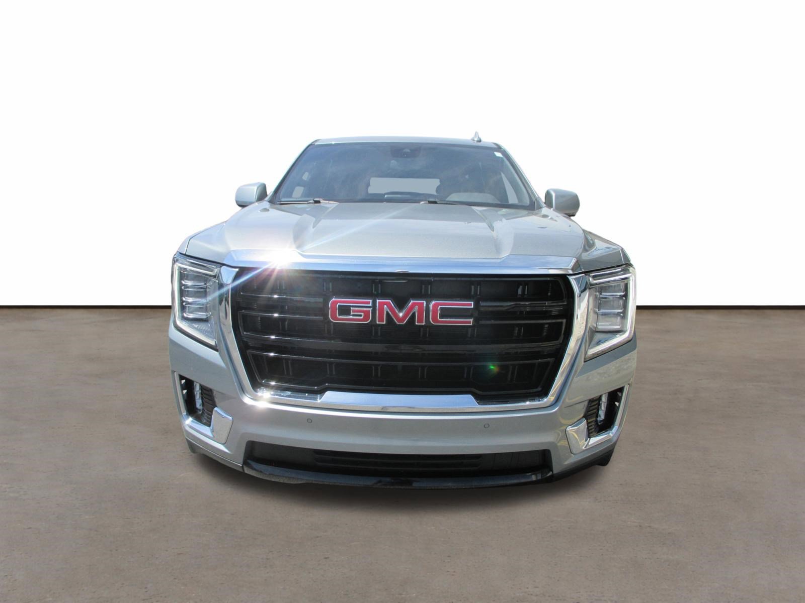 Used 2023 GMC Yukon SLE w/ Gmc Pro Safety Plus Package AWD/4WD image 8