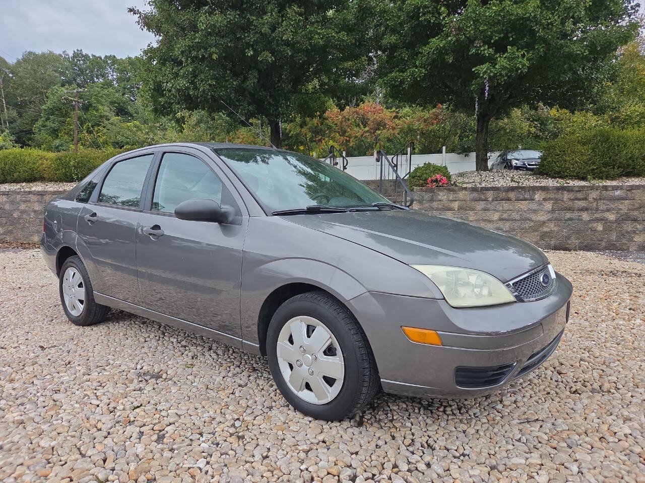 Used 2007 Ford Focus SE FWD image 1