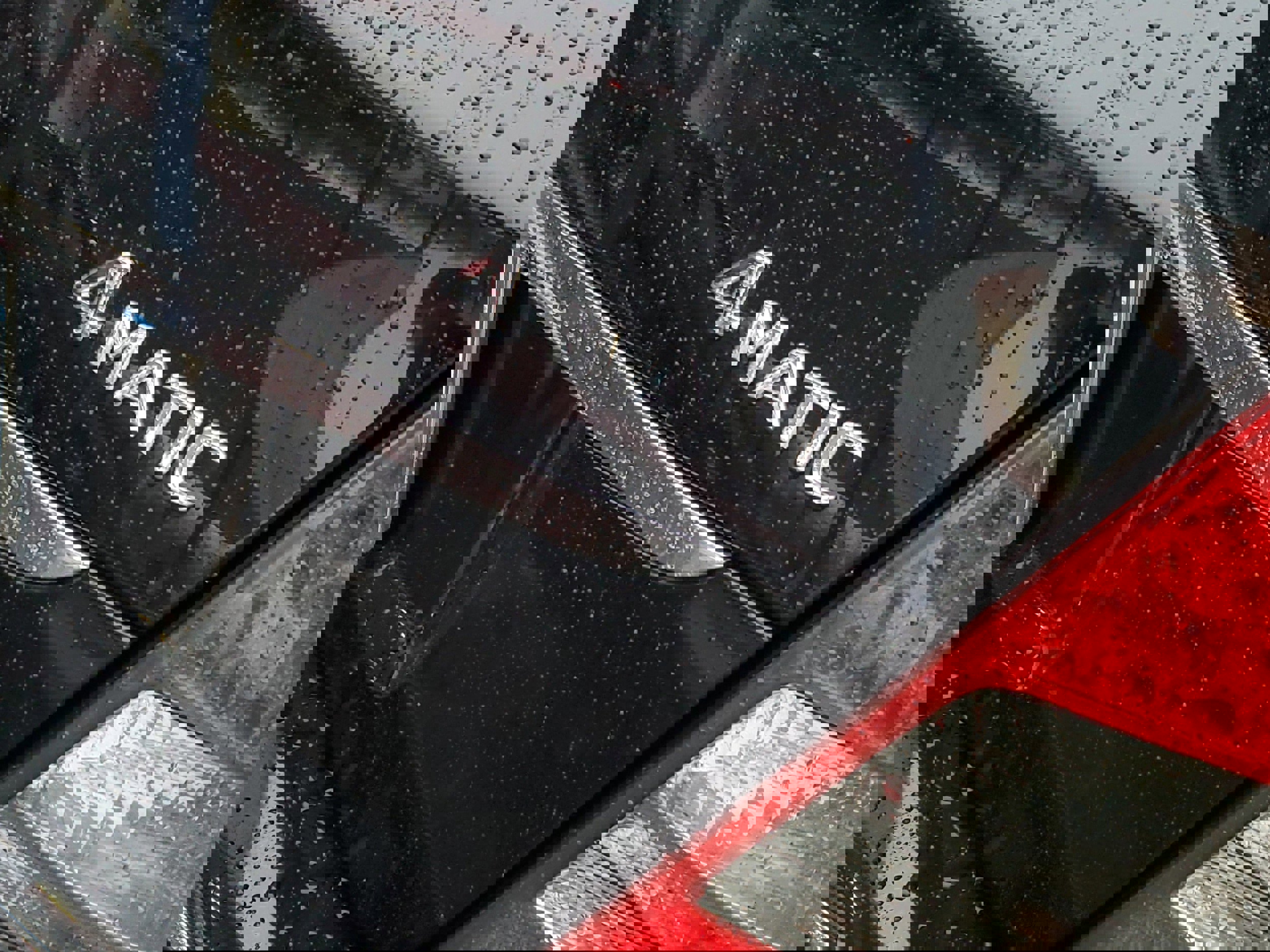 Used 2009 Mercedes-Benz E 350 4MATIC Sedan image 32