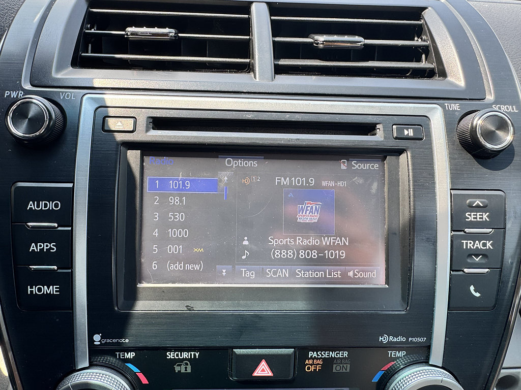 Used 2014 Toyota Camry XLE FWD image 14