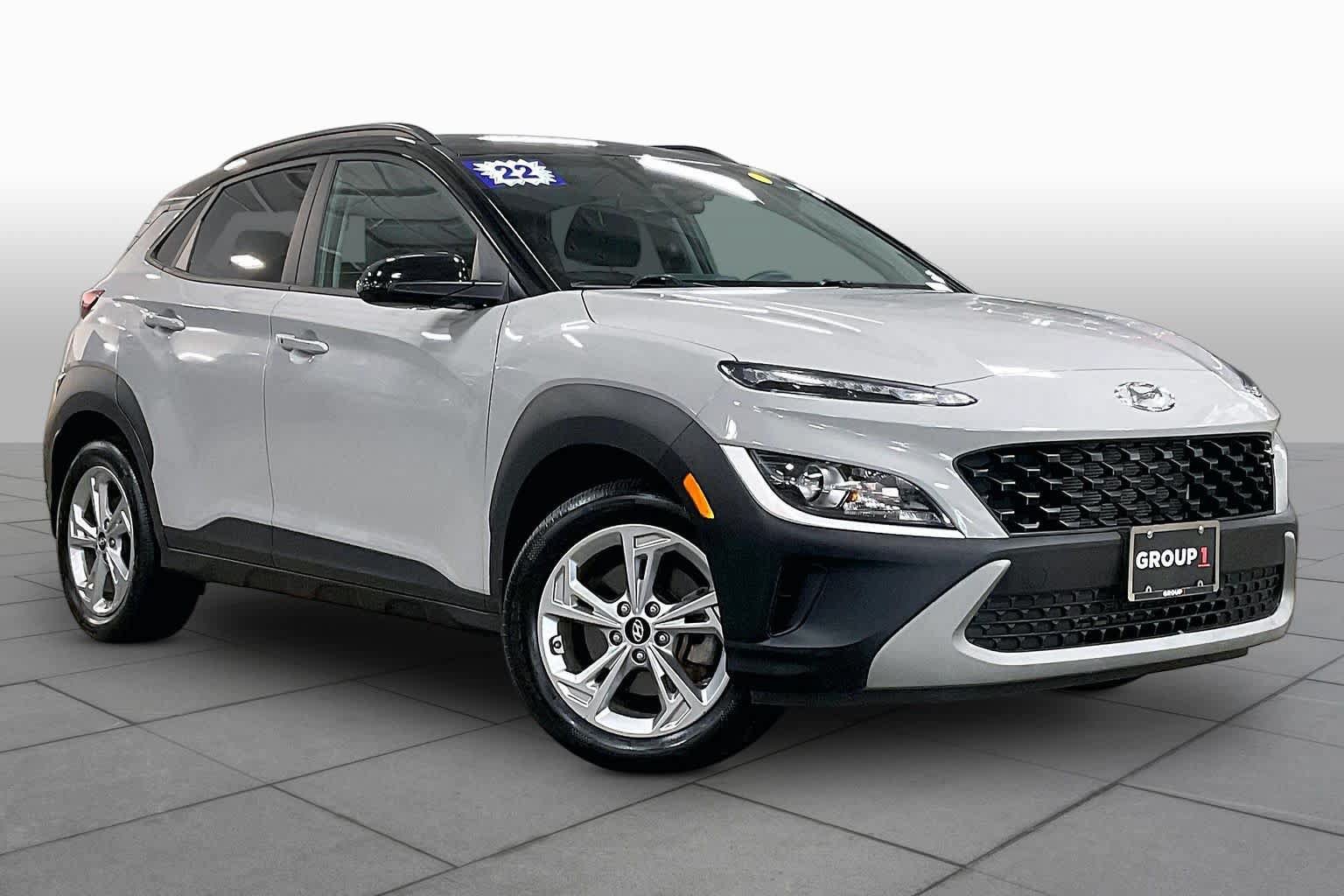 Used 2022 Hyundai Kona SEL AWD/4WD image 3