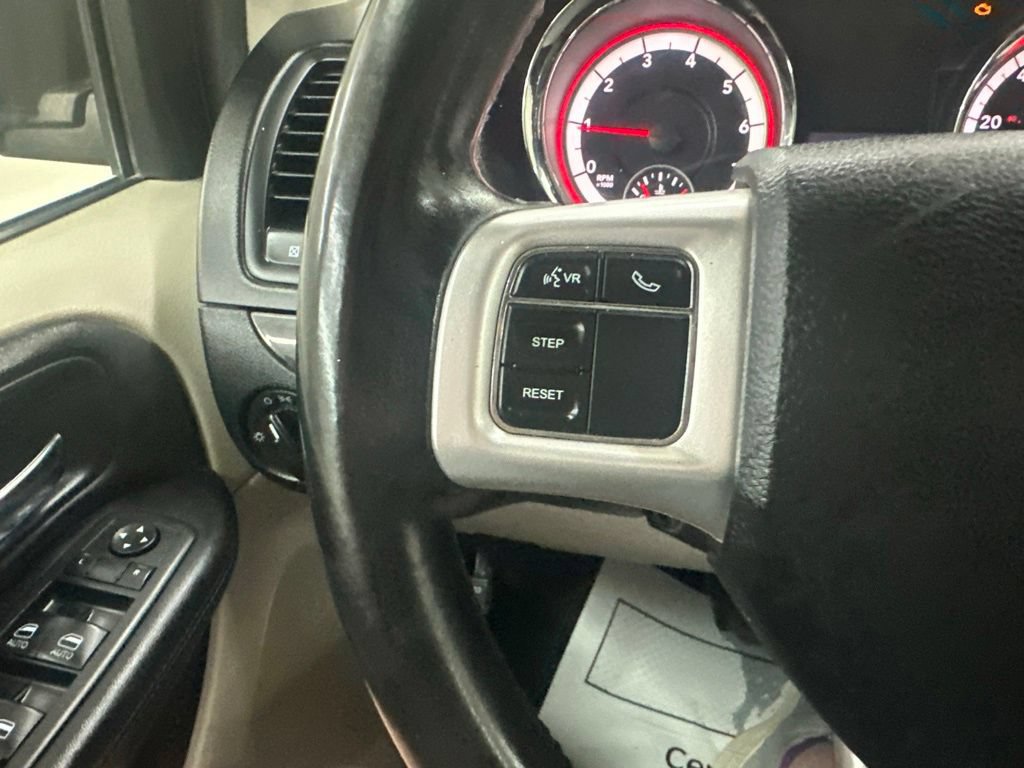 Used 2012 Dodge Grand Caravan SXT w/ Entertainment Group 1 FWD image 42