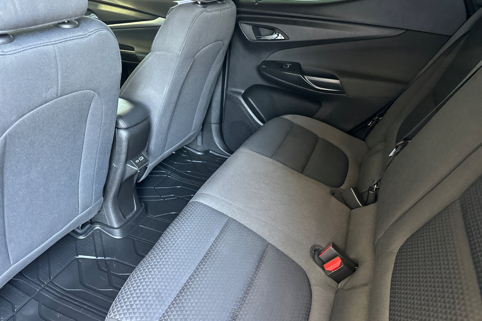 Used 2023 Chevrolet Bolt EUV LT w/ Driver Confidence Package FWD image 12