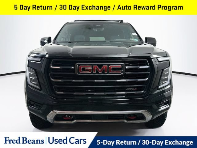 Used 2025 GMC Yukon AT4 w/ AT4 Premium Package AWD/4WD image 3