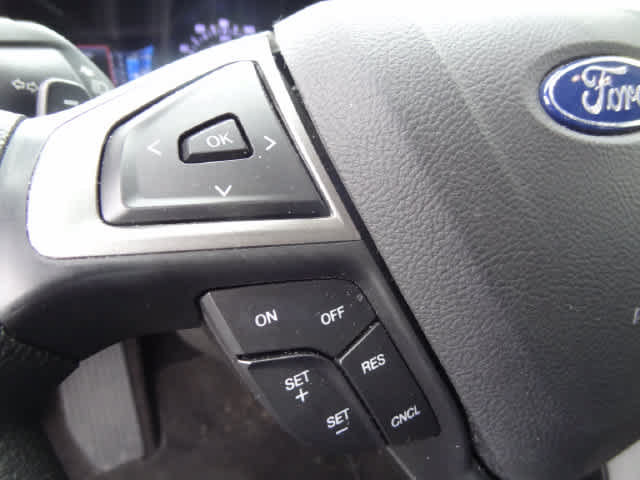 Used 2019 Ford Fusion SE FWD image 14