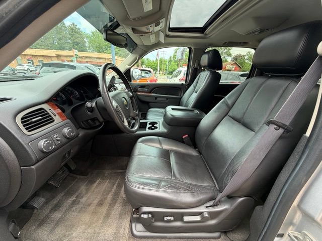 Used 2012 Chevrolet Suburban LT w/ All-Star Edition AWD/4WD image 9