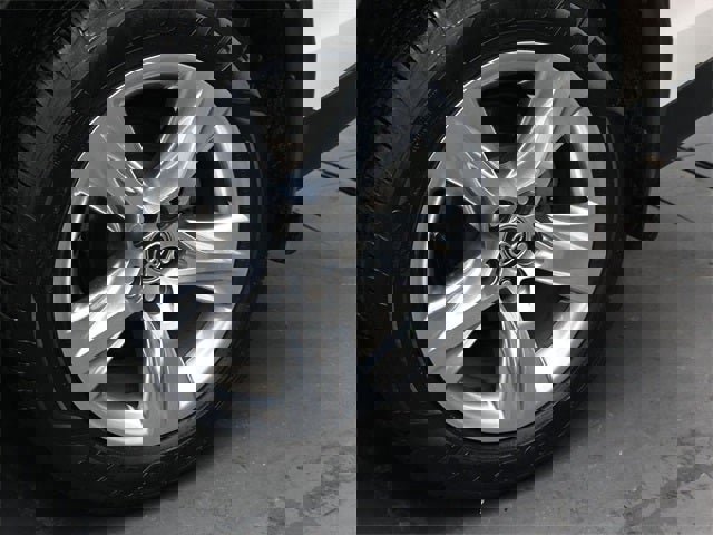 Used 2017 Toyota Highlander Limited image 23