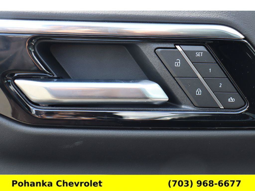 New 2026 Chevrolet Suburban High Country AWD/4WD image 23