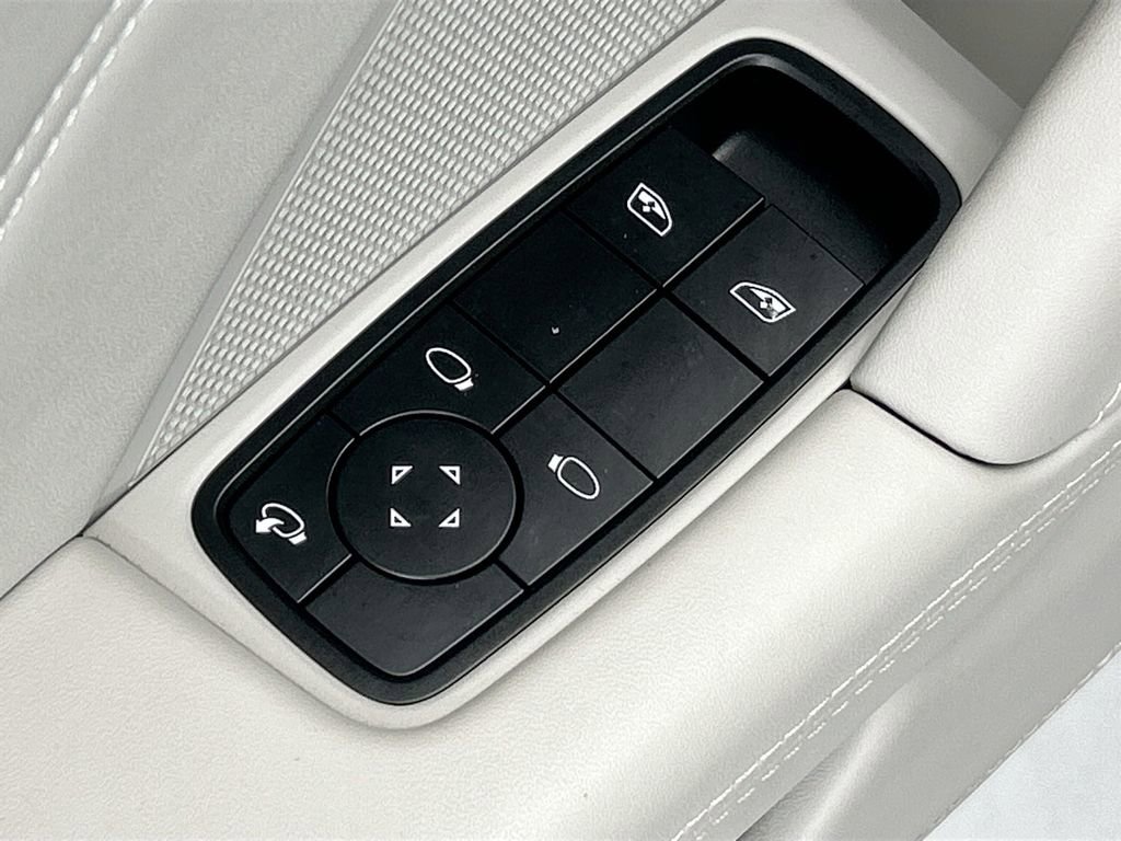 Used 2026 Porsche 911 Carrera image 22