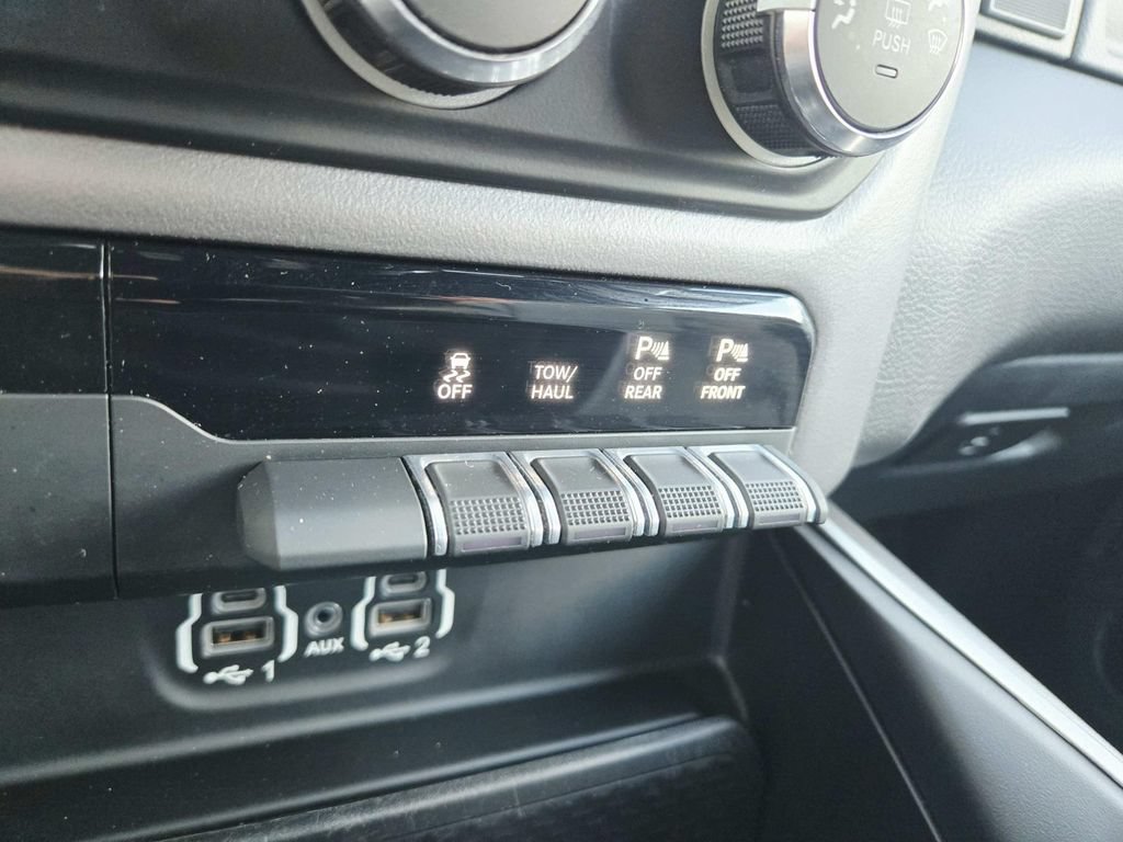 Used 2021 RAM 1500 Big Horn AWD/4WD image 30