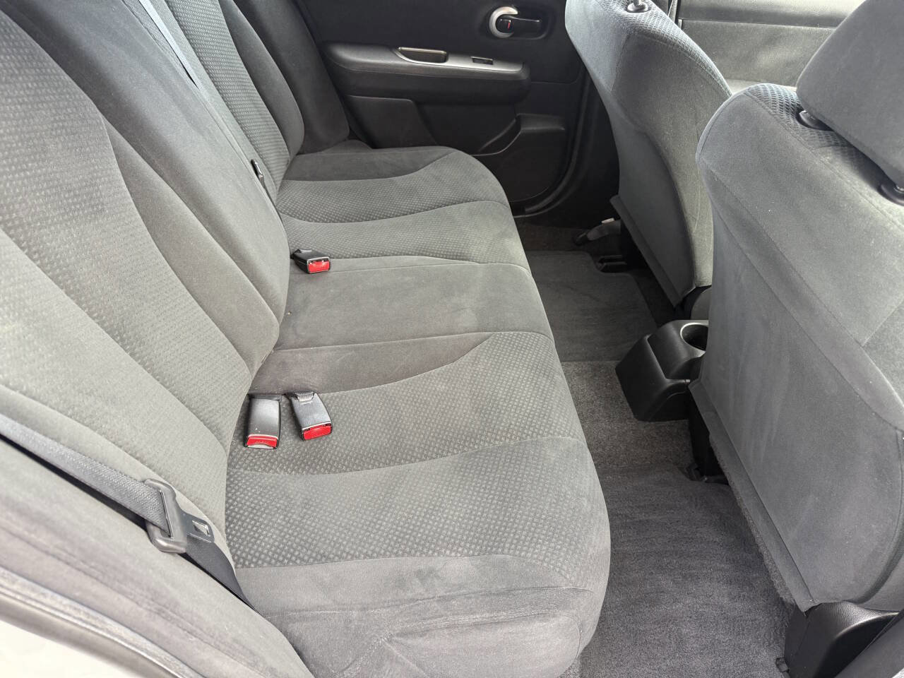 Used 2012 Nissan Versa 1.8 S w/ Plus Pkg image 8