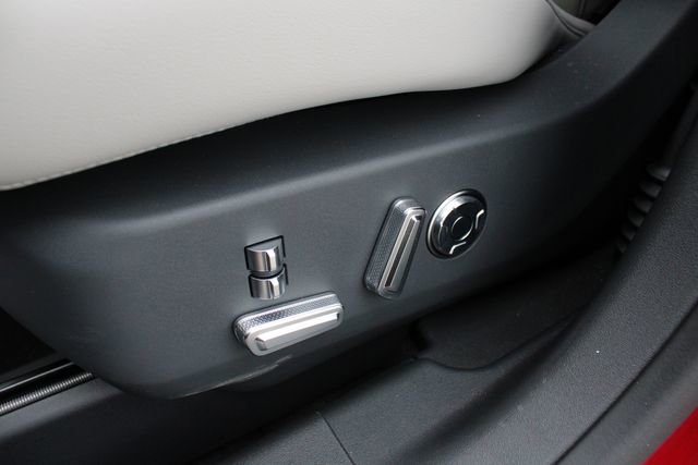 New 2026 Lincoln Nautilus Reserve AWD/4WD image 32
