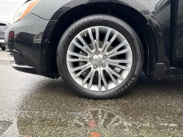 Used 2013 Chrysler 200 LX image 26