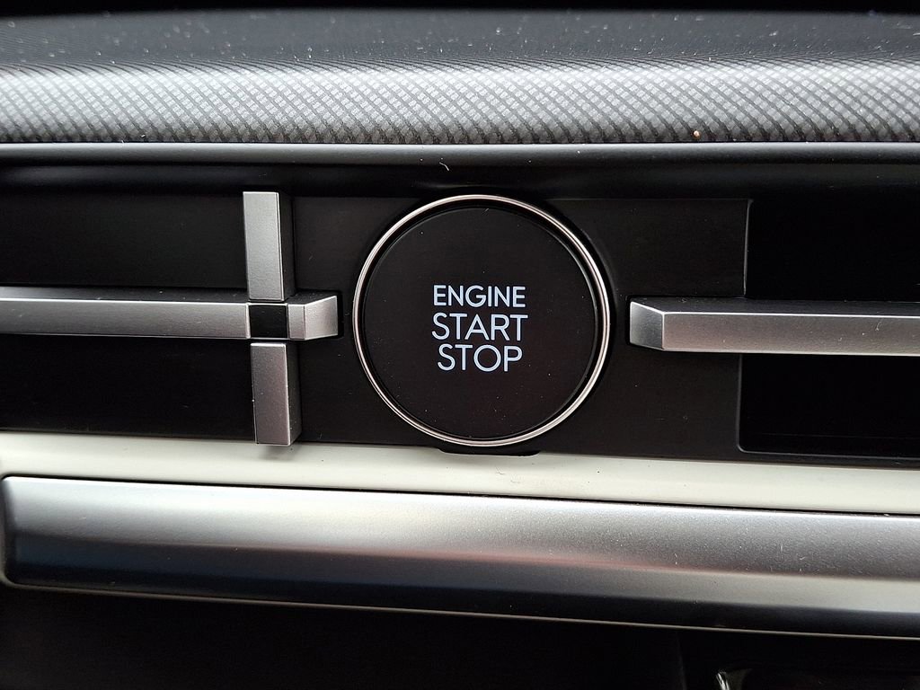 Certified 2024 Hyundai Santa Fe SEL image 23