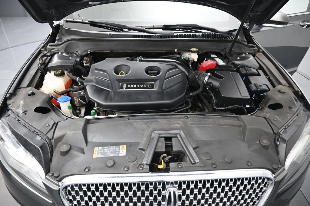 Used 2017 Lincoln MKZ Reserve FWD image 25