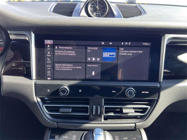 Certified 2022 Porsche Macan image 26