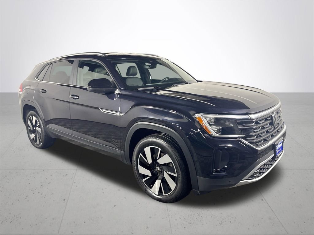 Certified 2024 Volkswagen Atlas Cross Sport SE image 4