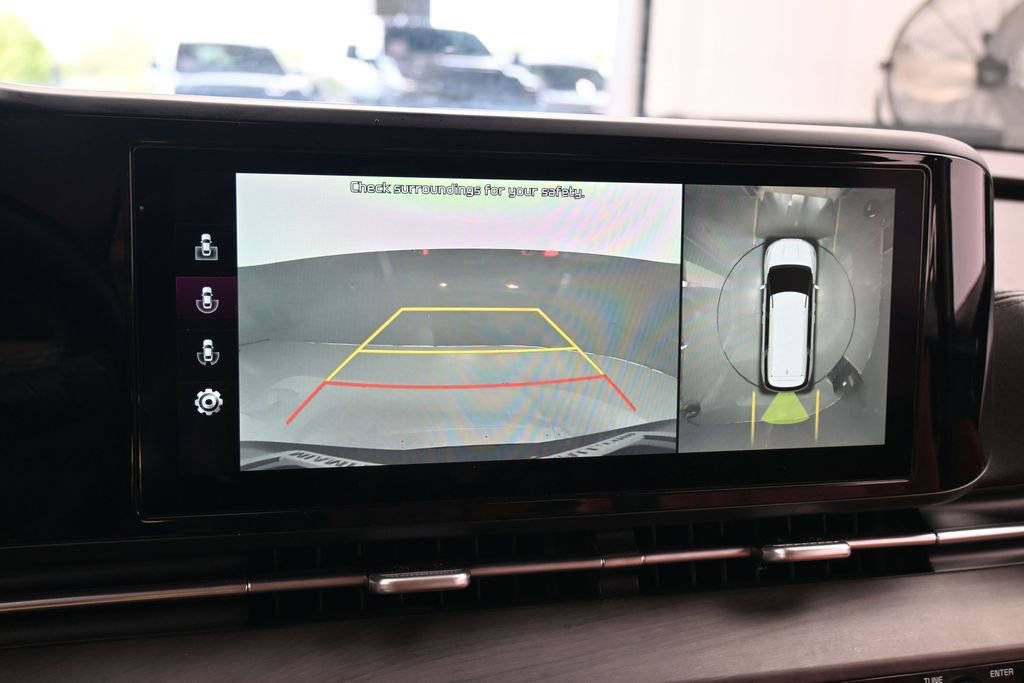 Used 2022 Kia Carnival SX FWD image 18