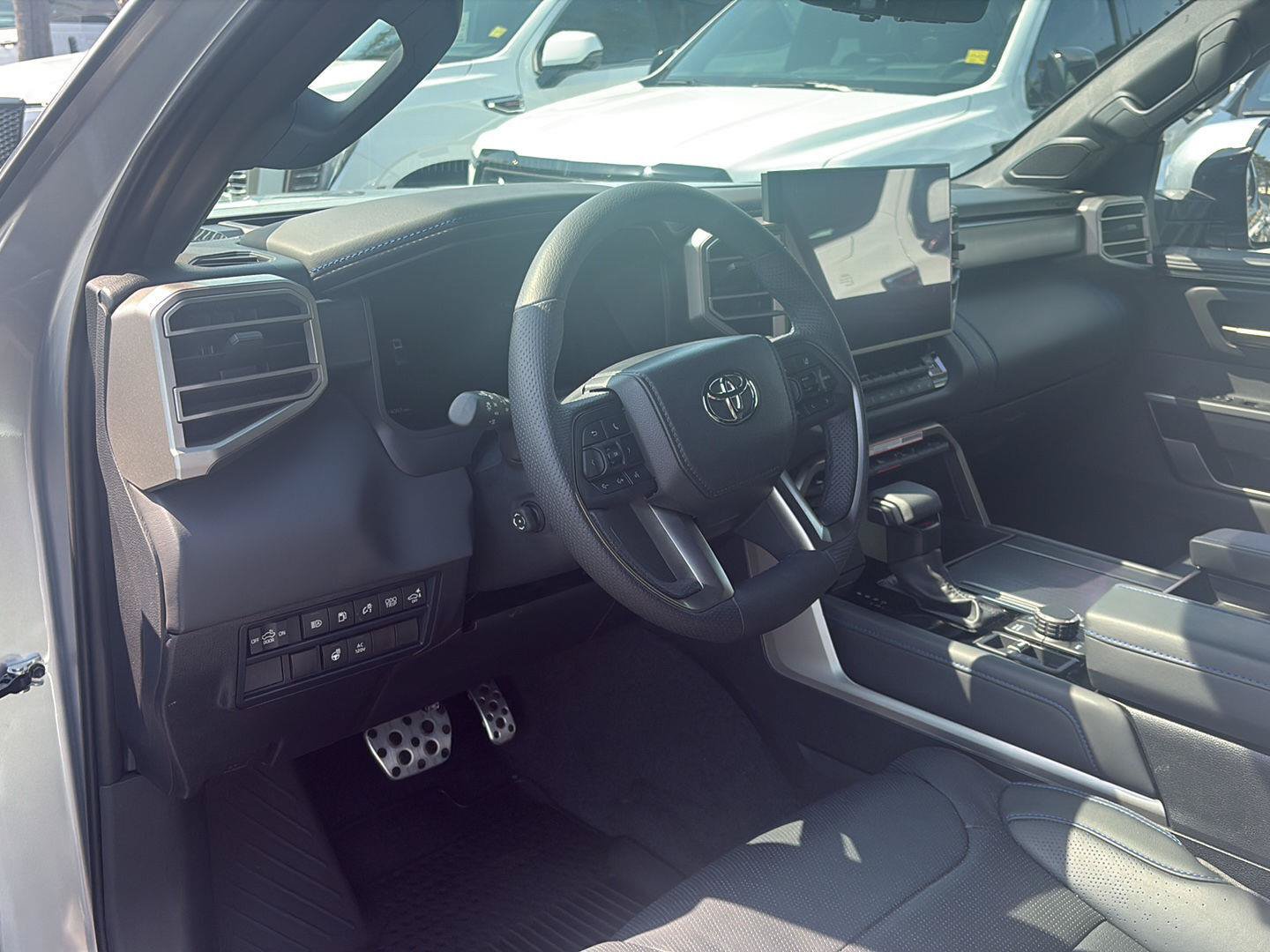 Used 2026 Toyota Tundra Platinum w/ TRD Off-Road Package AWD/4WD image 27