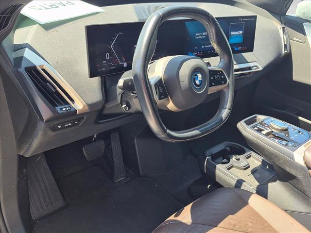 Certified 2024 BMW iX xDrive50 w/ Premium Package AWD/4WD image 2