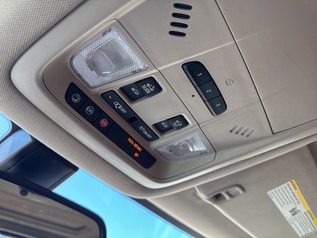 Used 2017 GMC Acadia SLT image 53