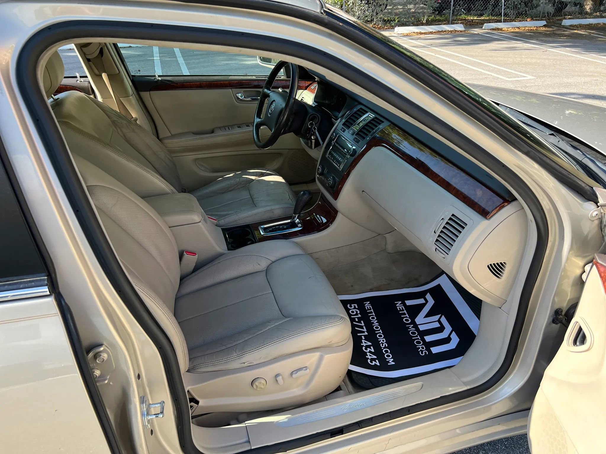 Used 2007 Cadillac DTS Luxury I image 26