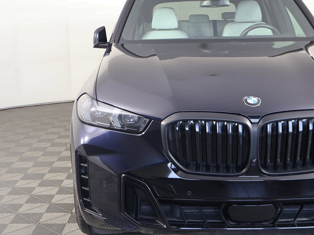 Used 2024 BMW X5 xDrive40i w/ M Sport Package image 16