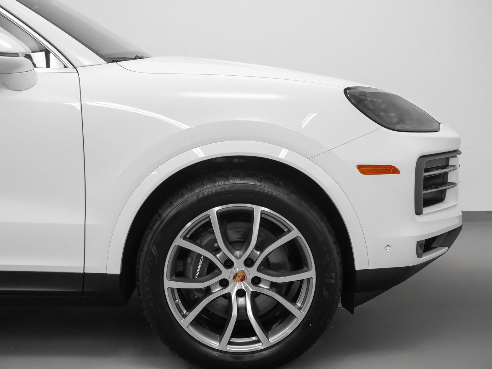 Used 2025 Porsche Cayenne image 12