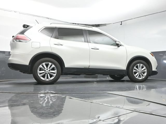 Used 2015 Nissan Rogue SV w/ SV Premium Package FWD image 60