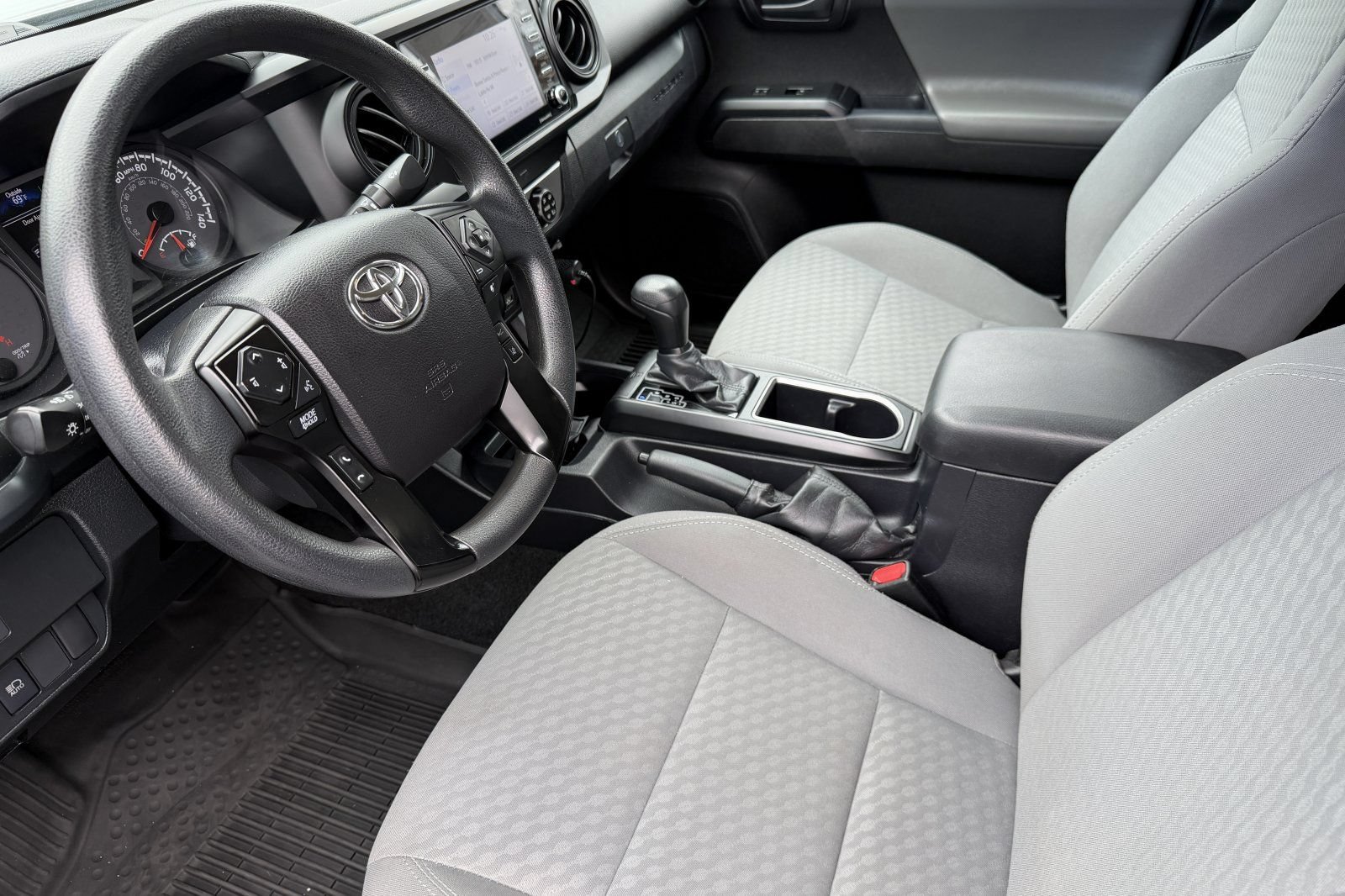 Used 2021 Toyota Tacoma SR RWD image 9