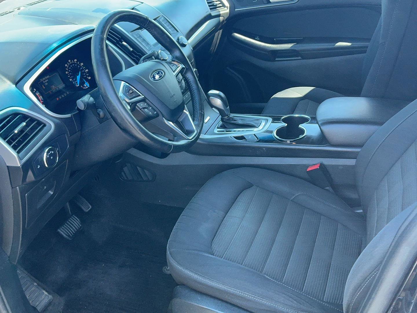 Used 2017 Ford Edge SEL FWD image 22
