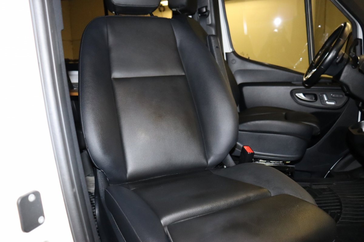 Used 2019 Mercedes-Benz Sprinter 4x4 170 image 23