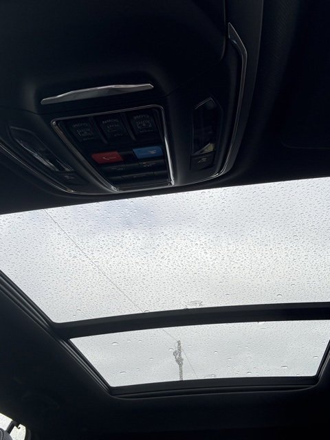 New 2025 Jeep Grand Cherokee Limited w/ Luxury Tech Group II image 34