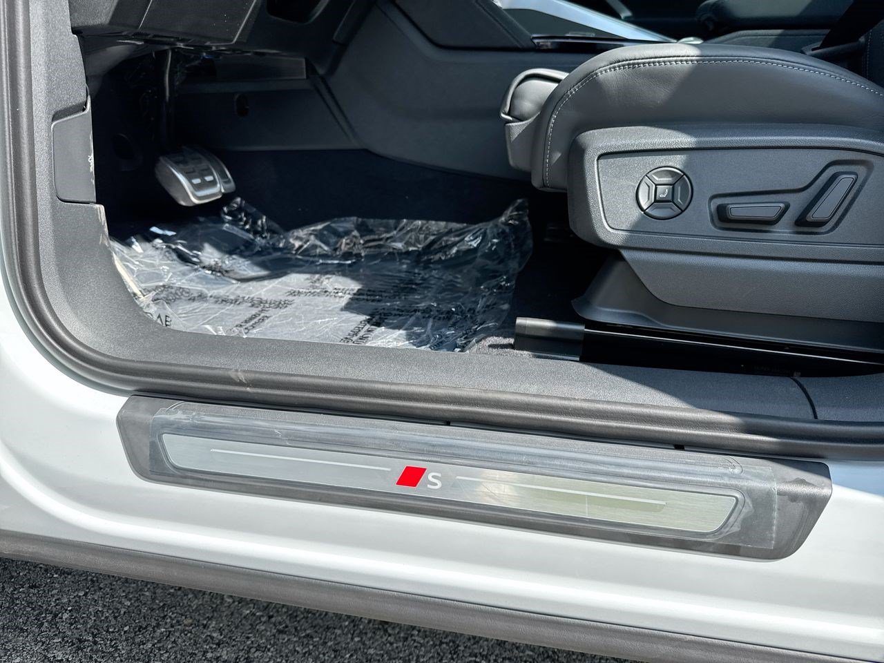 New 2026 Audi SQ5 Premium Plus AWD/4WD image 12