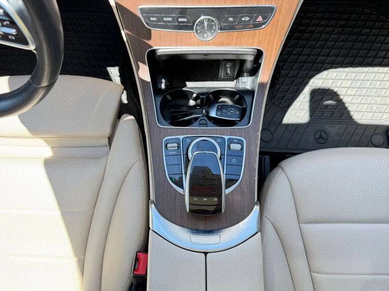 Used 2019 Mercedes-Benz C 300 4MATIC Sedan image 24