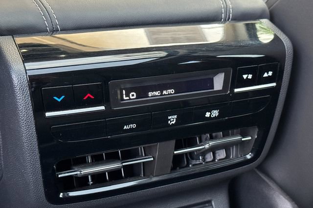 Used 2025 Acura MDX w/ Technology Package image 14