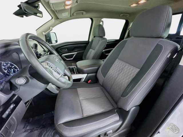 Certified 2024 Nissan Titan SV w/ SV Convenience Package image 12