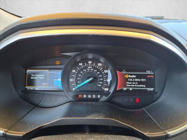 Used 2016 Ford Edge Titanium FWD image 11