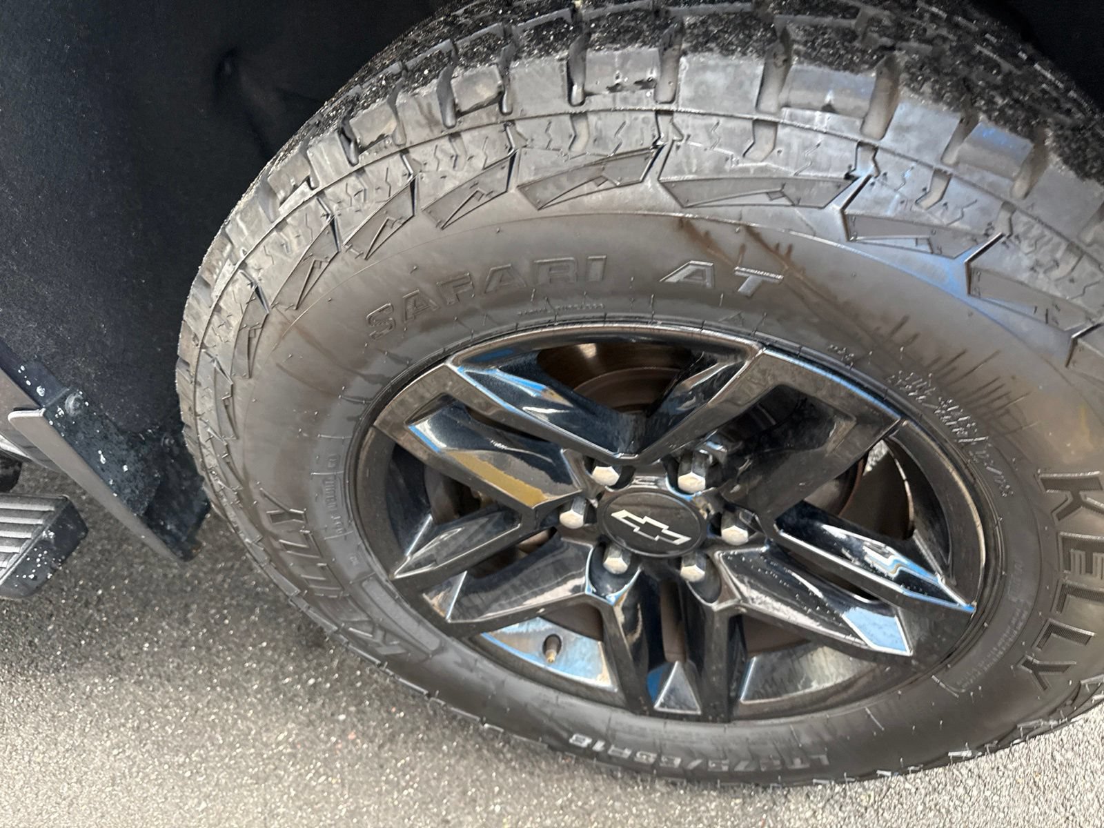 Used 2020 Chevrolet Silverado 1500 Custom Trail Boss w/ Custom Convenience Package AWD/4WD image 12
