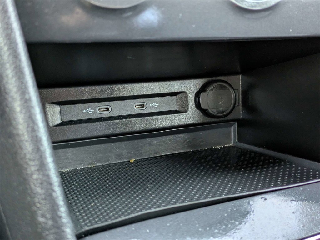 Used 2024 Volkswagen Tiguan S image 23