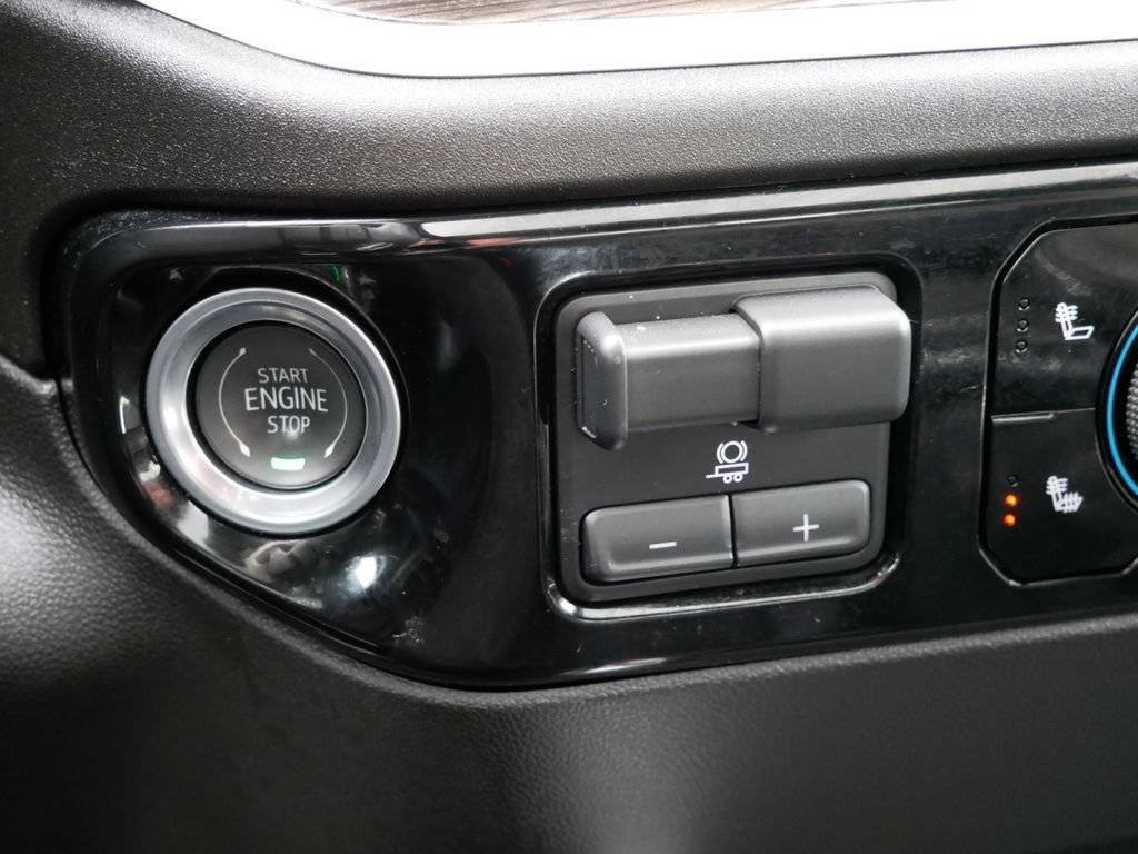 Used 2025 Chevrolet Silverado 1500 RST w/ Convenience Package II AWD/4WD image 33