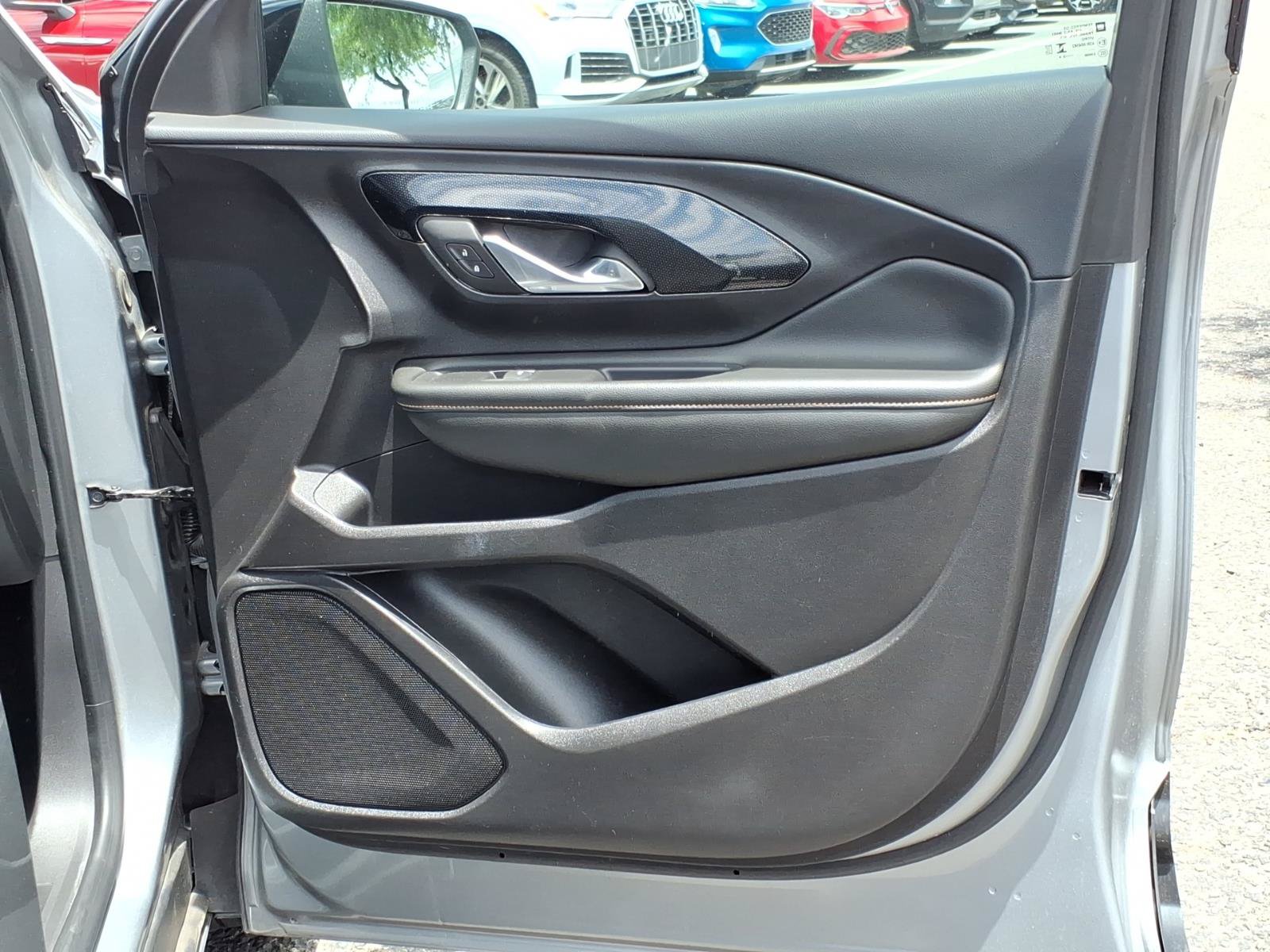 Used 2024 GMC Terrain AT4 AWD/4WD image 14