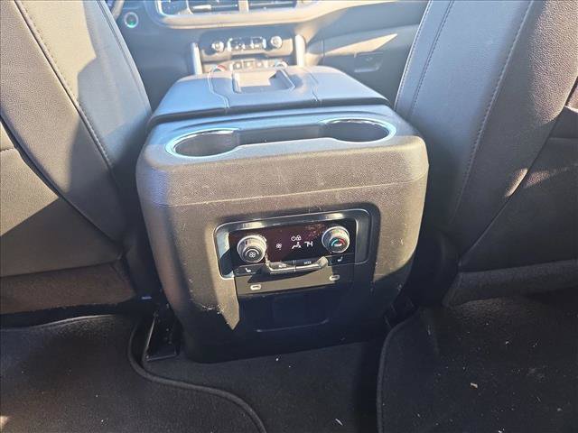 Used 2023 Chevrolet Suburban Premier RWD image 18