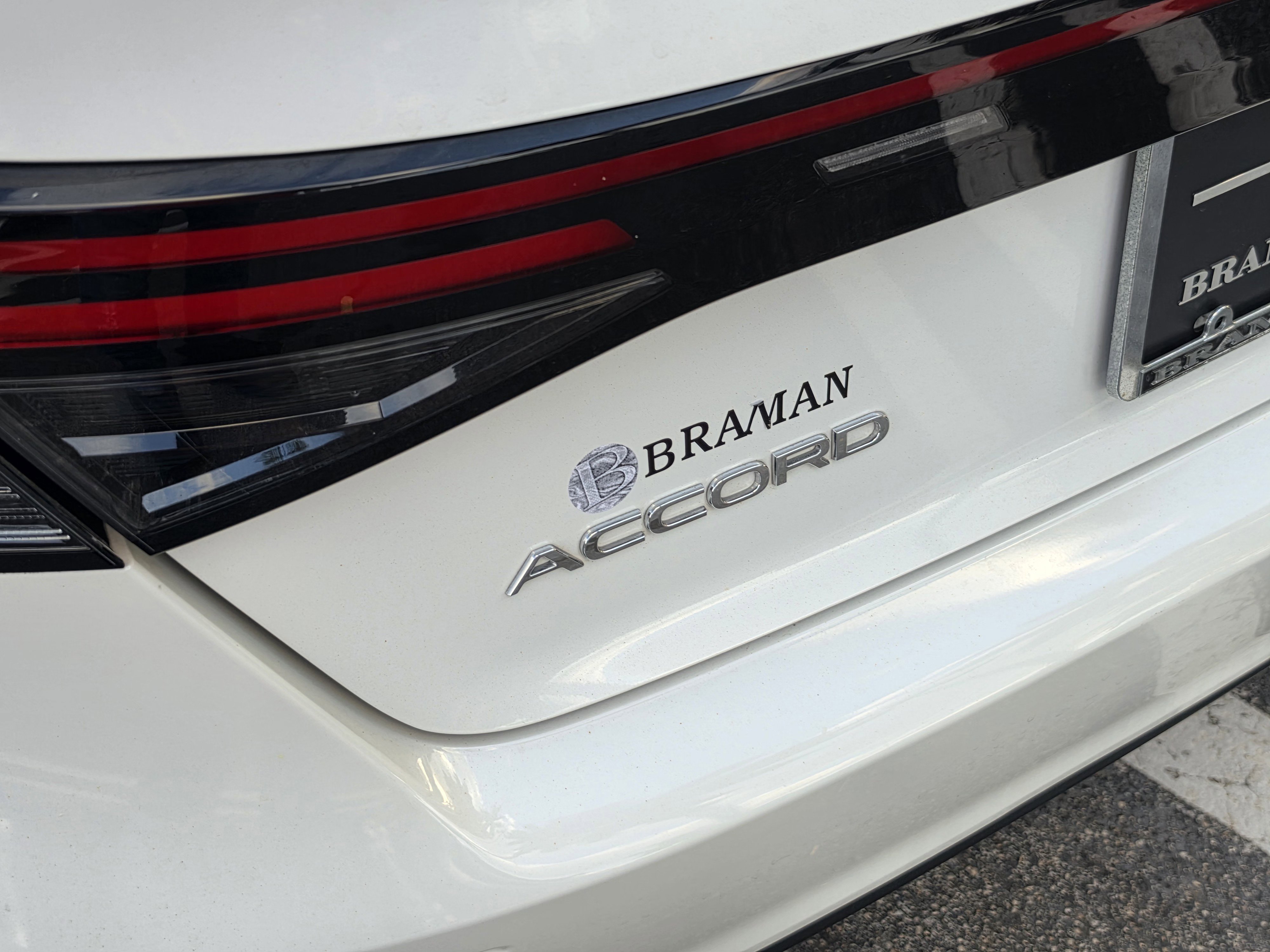 Certified 2023 Honda Accord EX image 16